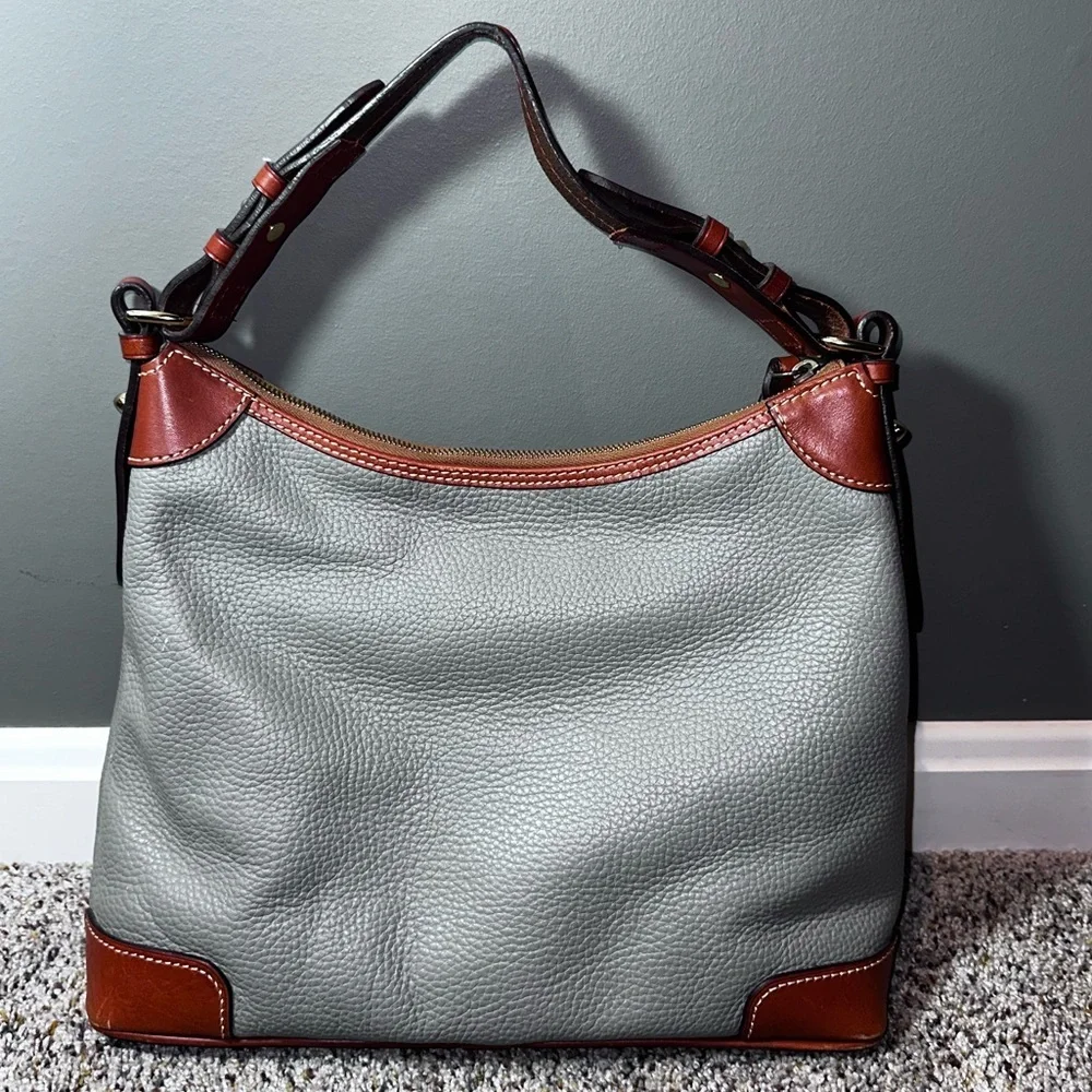 👜 Dooney & Bourke Pebble Grain Leather Hobo Shoulder Bag